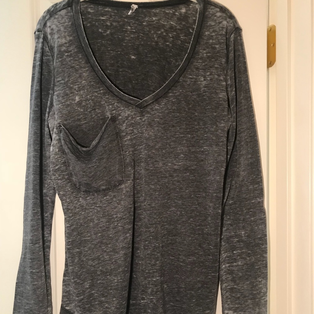 Washed grey long sleeve. Thin comfy material.